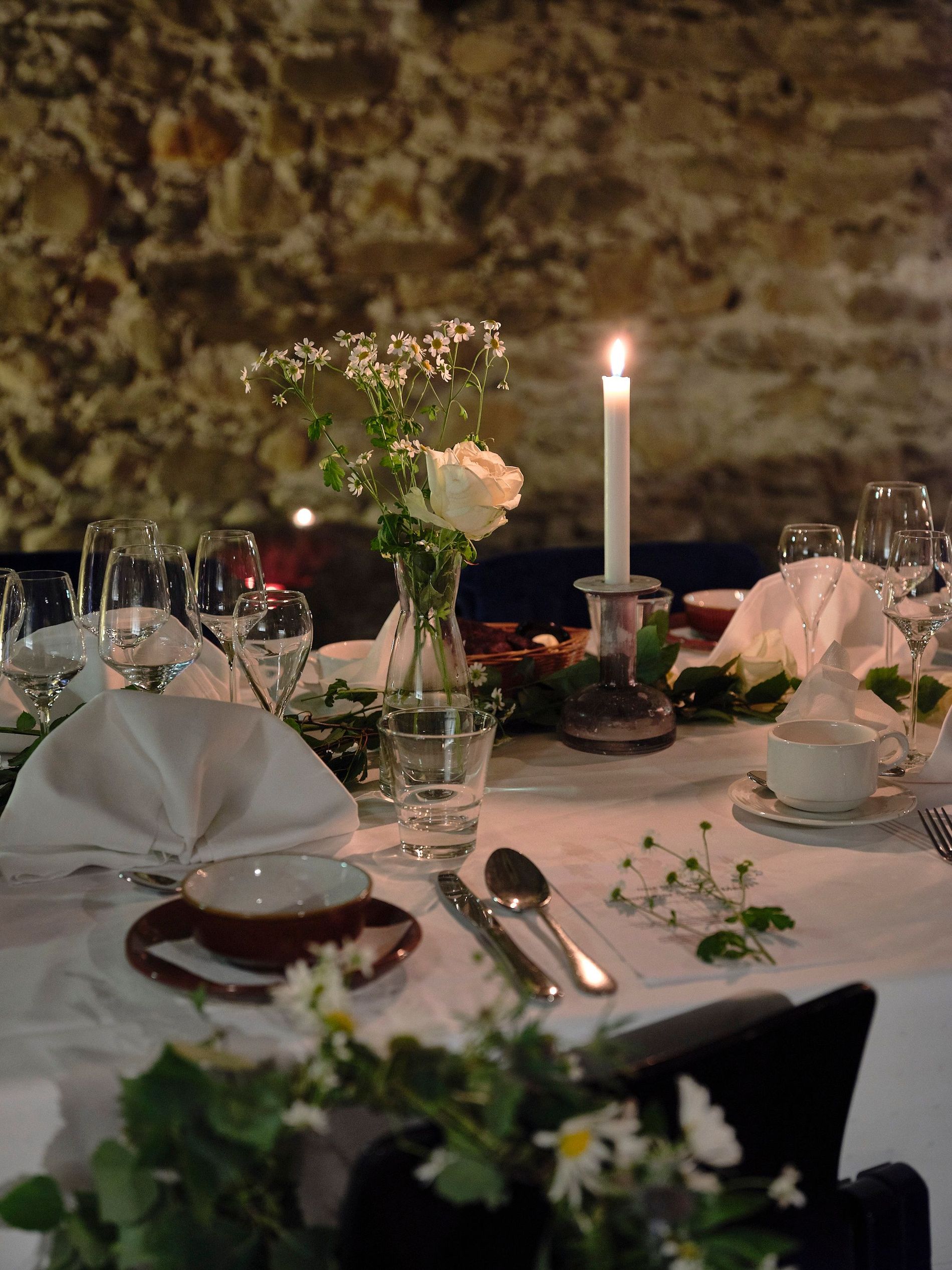 The tablescape of the Silence Meal