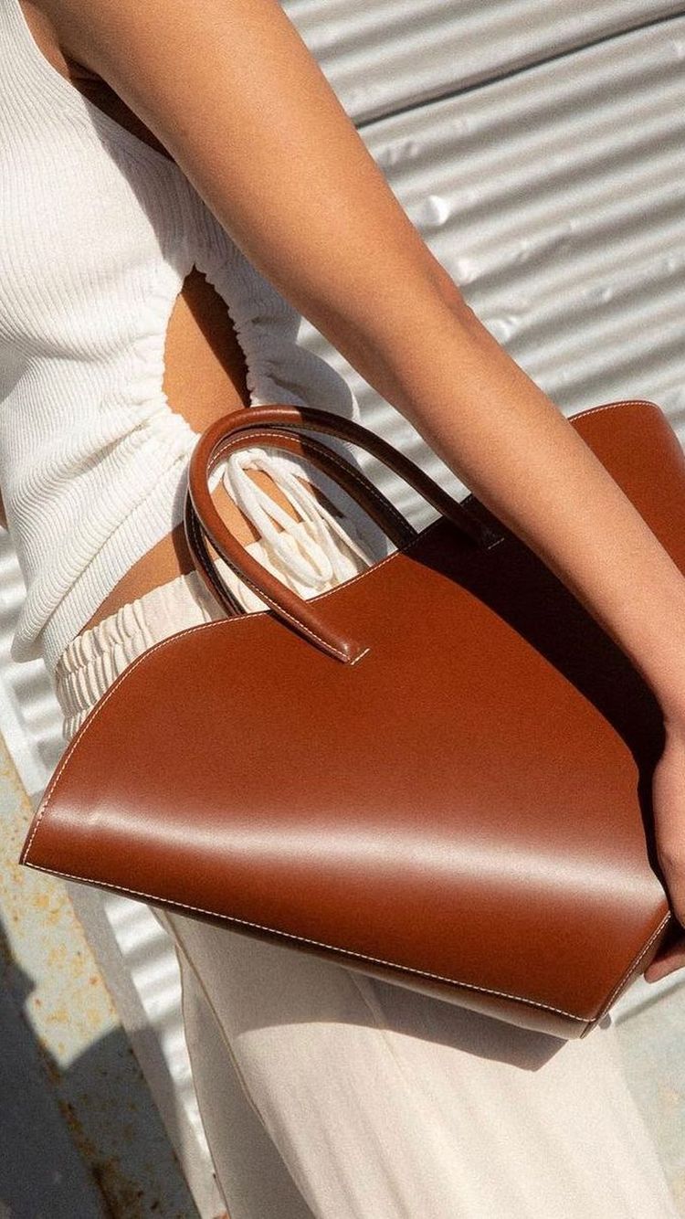 How to Snag European Brand Handbags for Less