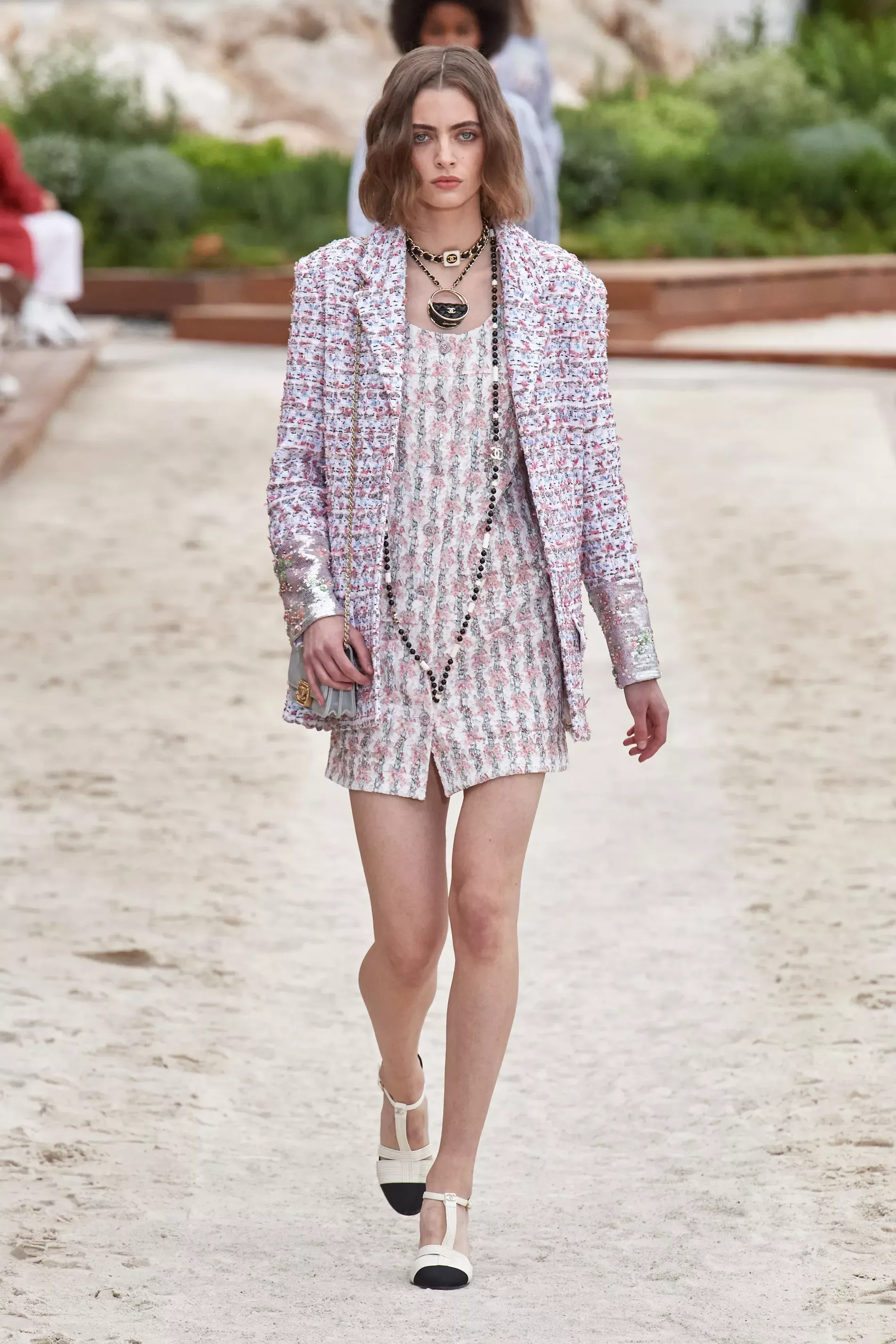 Chanel Resort 2023 Fashion Show - Vogue Scandinavia