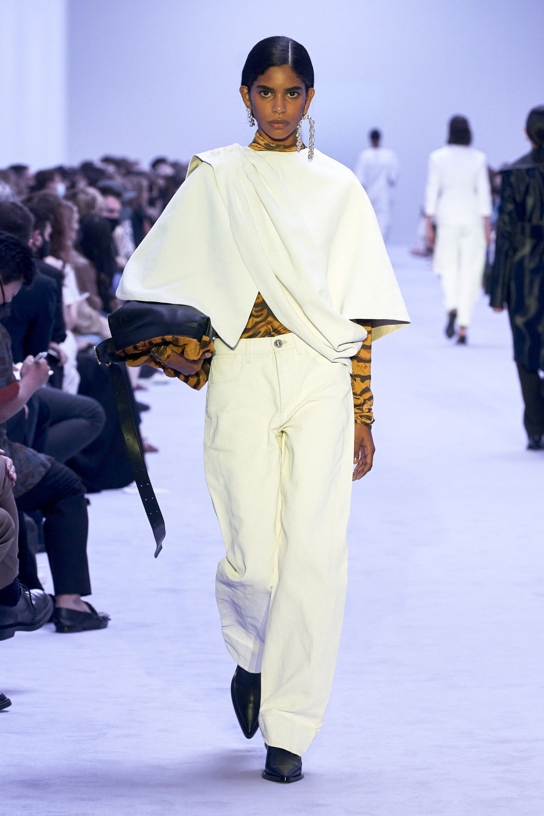 MILANO FASHION WEEK SPRING/SUMMER 2022 - Don Diego