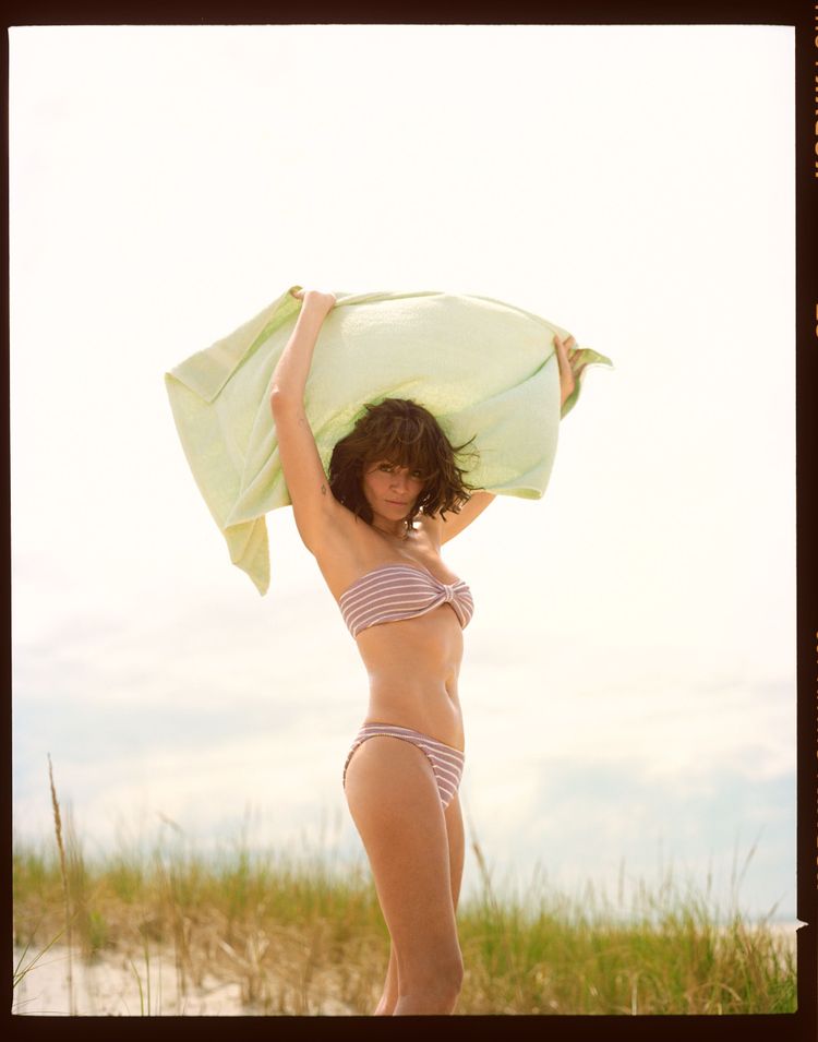 Helena Christensen Bikini Photos: Model's Swimsuit Pictures