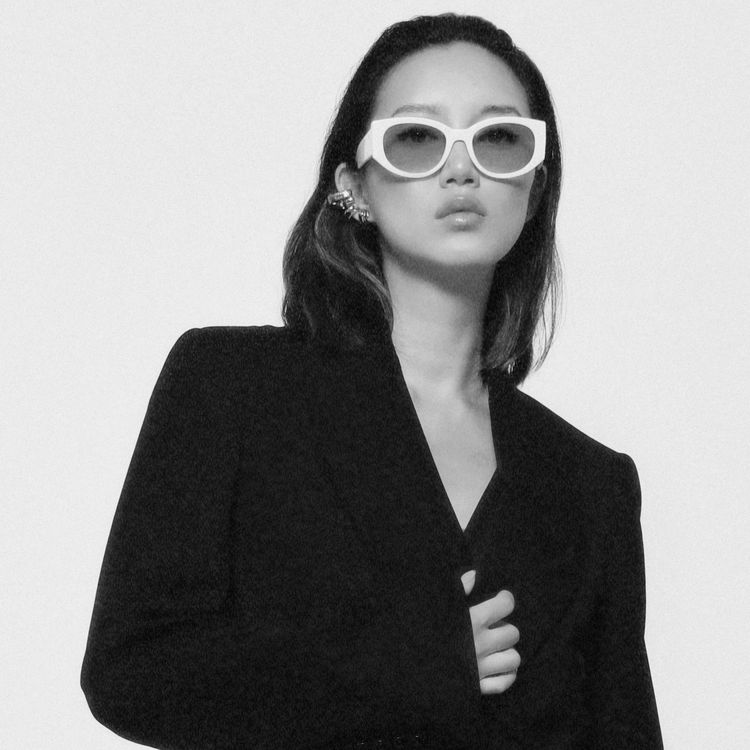 A New Eyewear Brand Is Taking On Luxottica With A Single Wire, Some Seed  Funding And A Sustainability Story TechCrunch