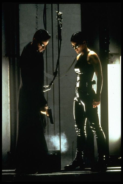 Carrie-Anne Moss and Keanu Reeves in the Matrix, 1999