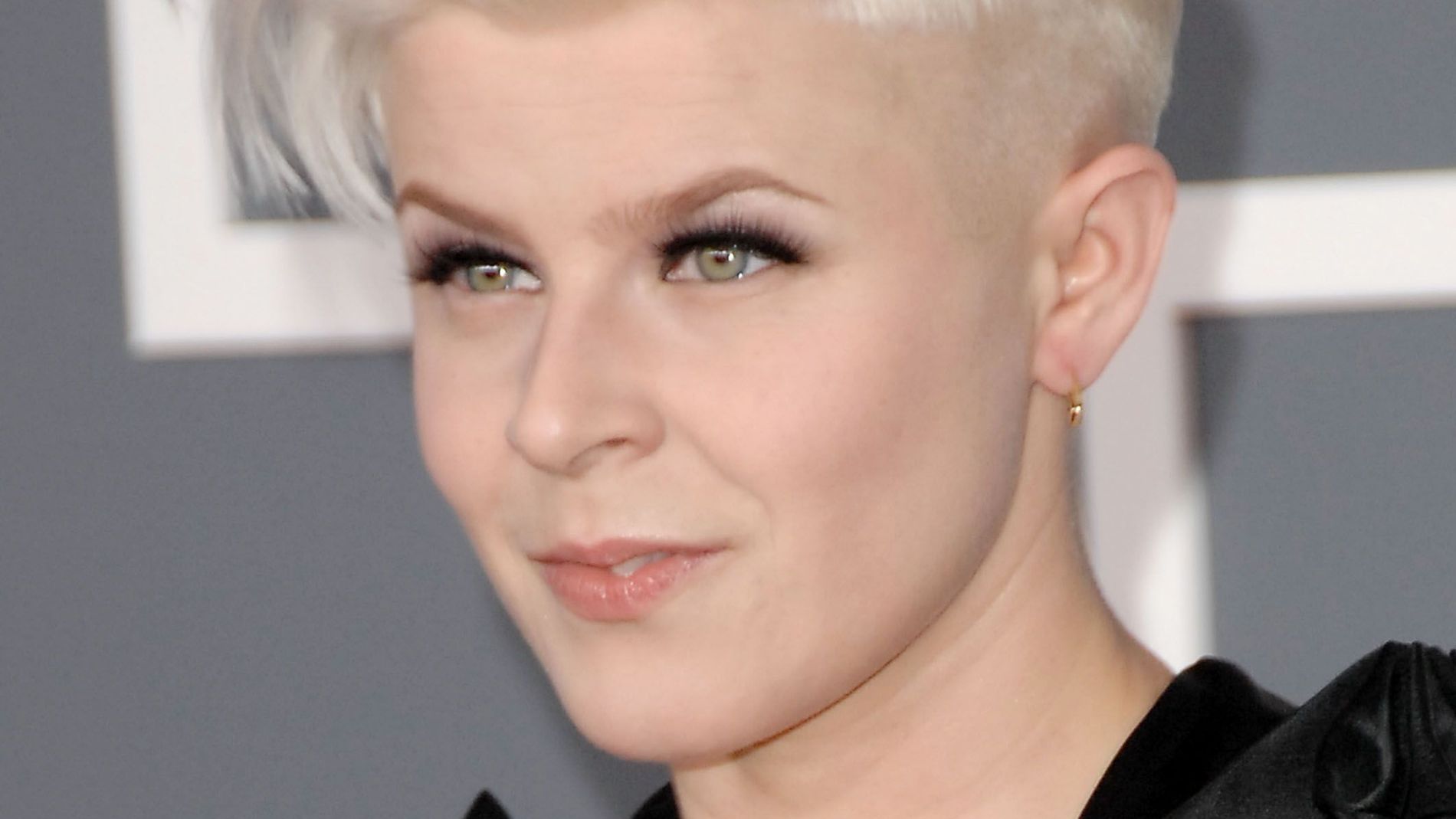 robyn-parters-with-swedish-duo-smile-for-a-new-single-call-my-name