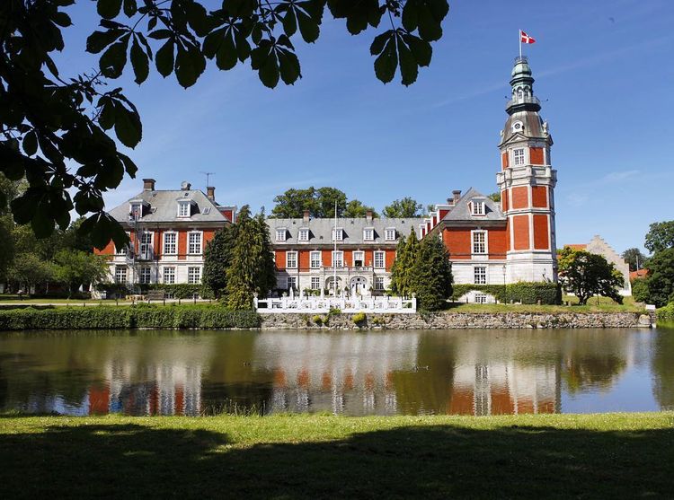 Hvedsholm Castle