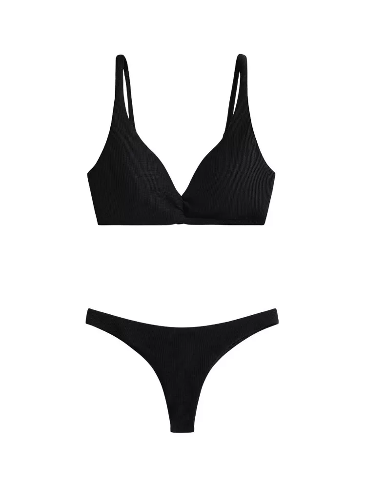 The best black thong bikini - oysho - on a white background