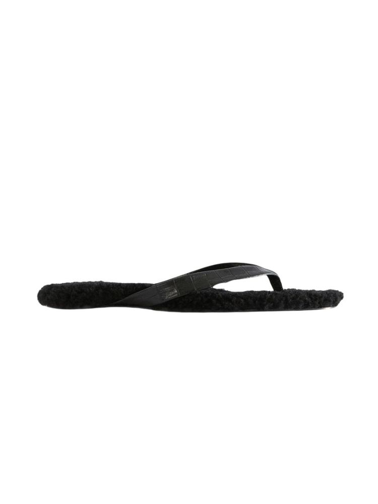 The best black flip flop - Filippa K - On a white background
