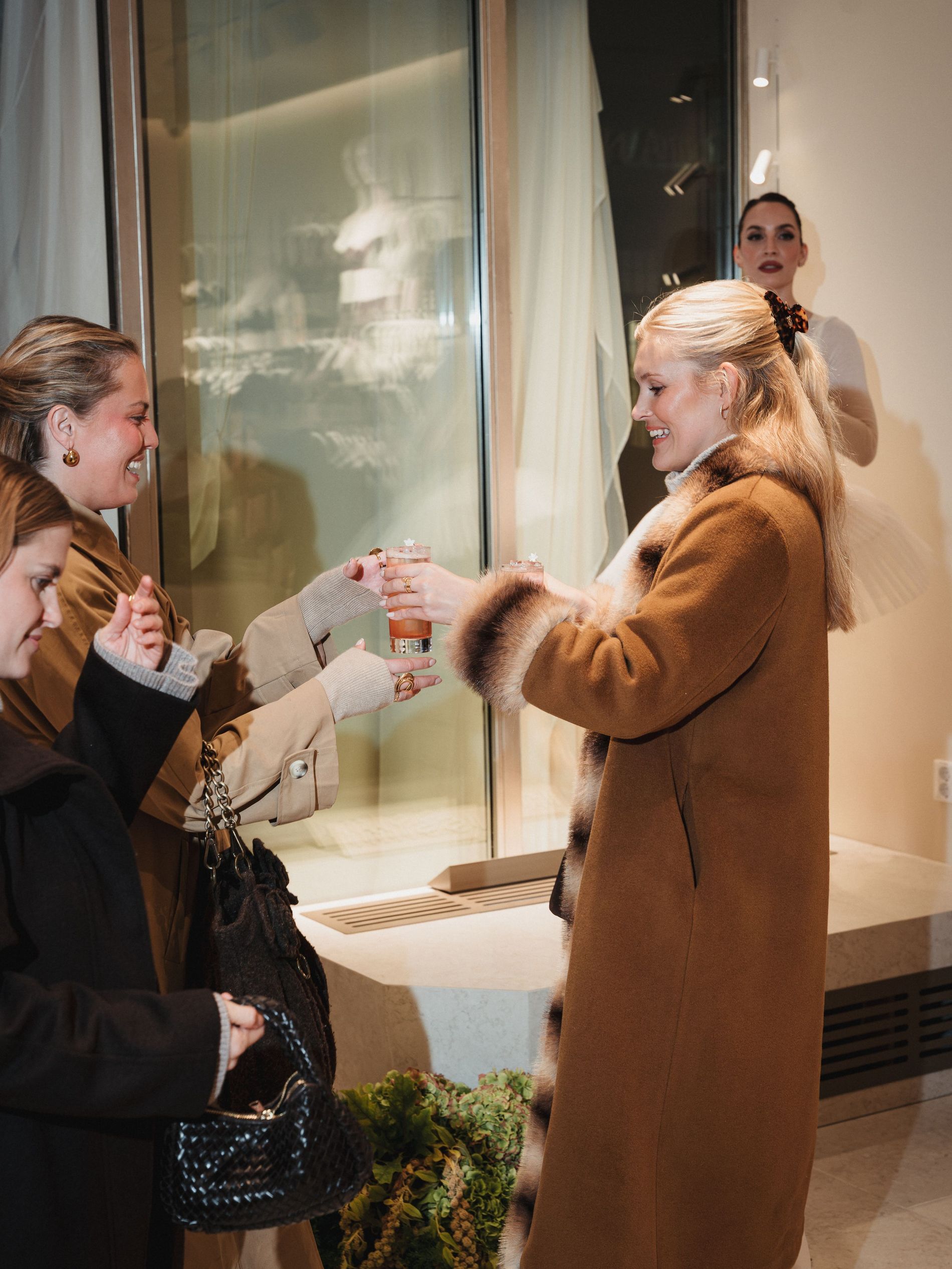 Girls having fun at the Intimissimi X Vogue Scandinavia event