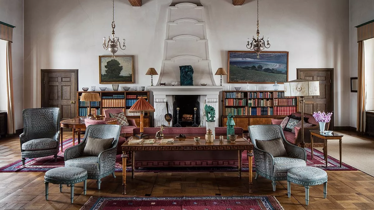 A room filled with Swedish Grace at Ulriksdal Palace