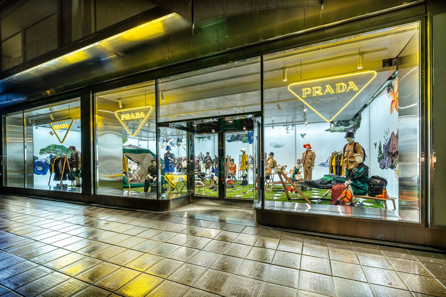 The Prada Thunder Pop-up Store Opens in Harbour City – Vogue Hong Kong