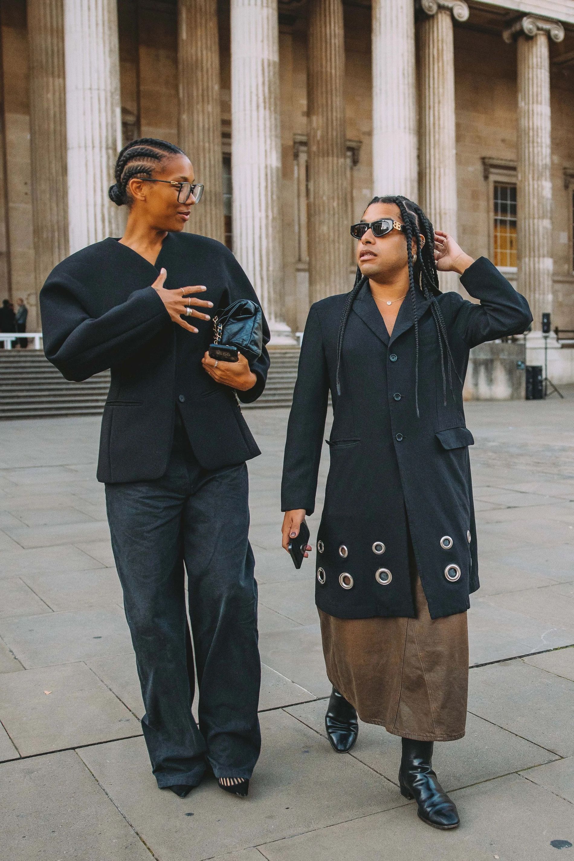 https://images.vs-static.com/FobJdlz6o3HJSqvm2Lg85AxFkLM%3D/1900x0/London_Fashion_Week_SS_26_Street_Style_2_9700be6c43/London_Fashion_Week_SS_26_Street_Style_2_9700be6c43.jpeg