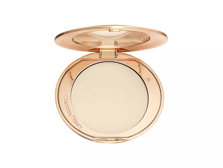 Best pressed setting powder - Charlotte Tilbury - On a white background