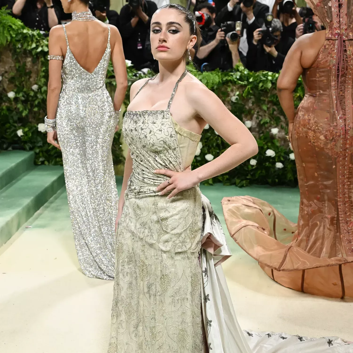 Rachel Sennott in Balenciaga