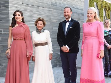 Crown Princess Mary, Queen Sonja, Crown Prince Haakon and Crown Princess Mette-Marit attend an official dinner in conjunction with the opening of the new National Museum on June 