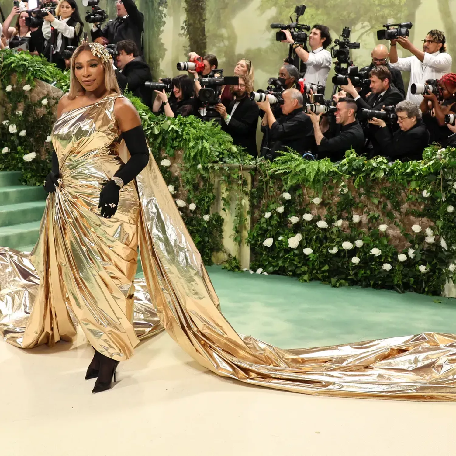 Serena Williams in Balenciaga and Messika