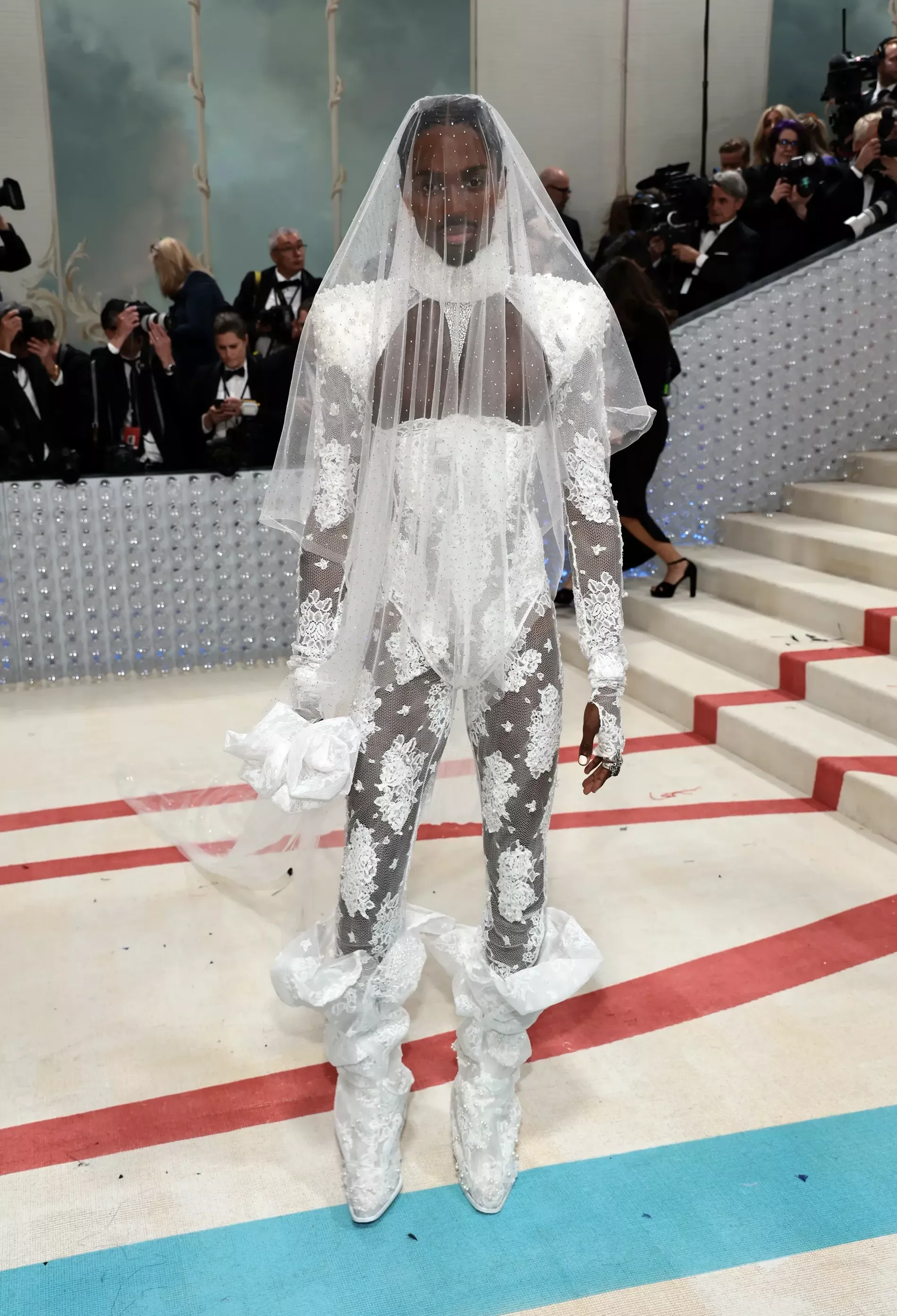 Unpacking Alexa Chung's Bride-Worthy Met Gala 2023 Look By Dublin Designer  Róisín Pierce