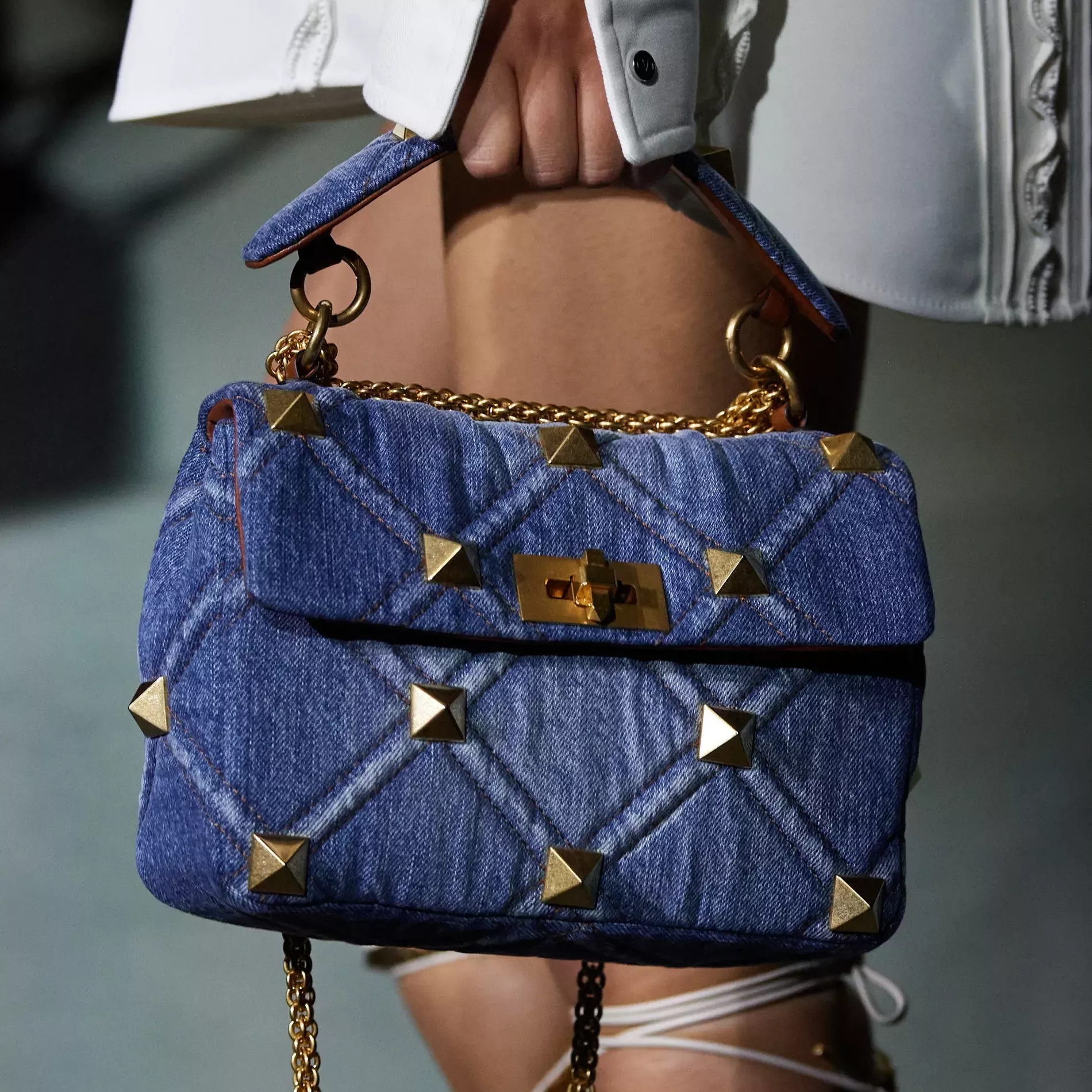 The best handbags from London fashion week, Milan Fashion Week, and Paris  Fashion Week - Vogue Scandinavia