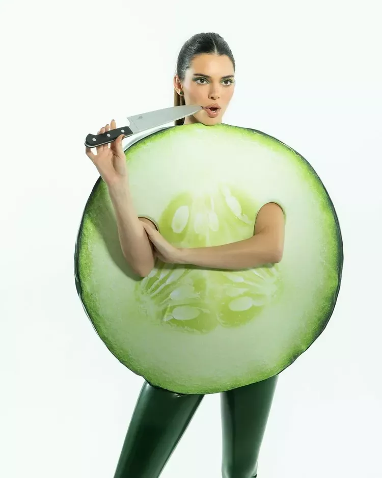 Kendall Jenner poked fun at her poor cucumber cutting skills with this tongue-in-cheek custom get-up.