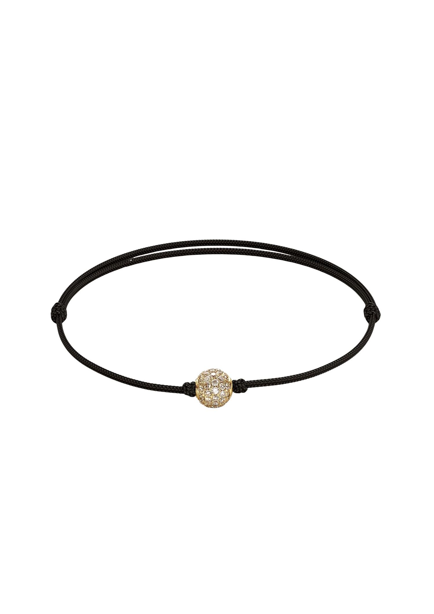 Composed of a combination of precious stones and golden beads, tightly held with a strong thread