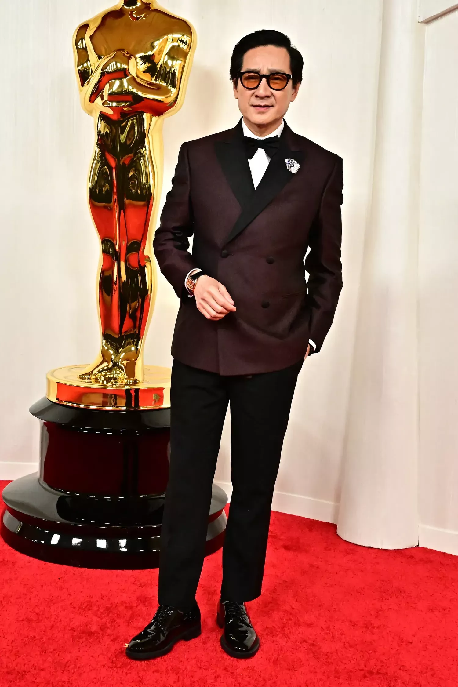 Ke Huy Quan ơn the Oscars 2024 red carpet