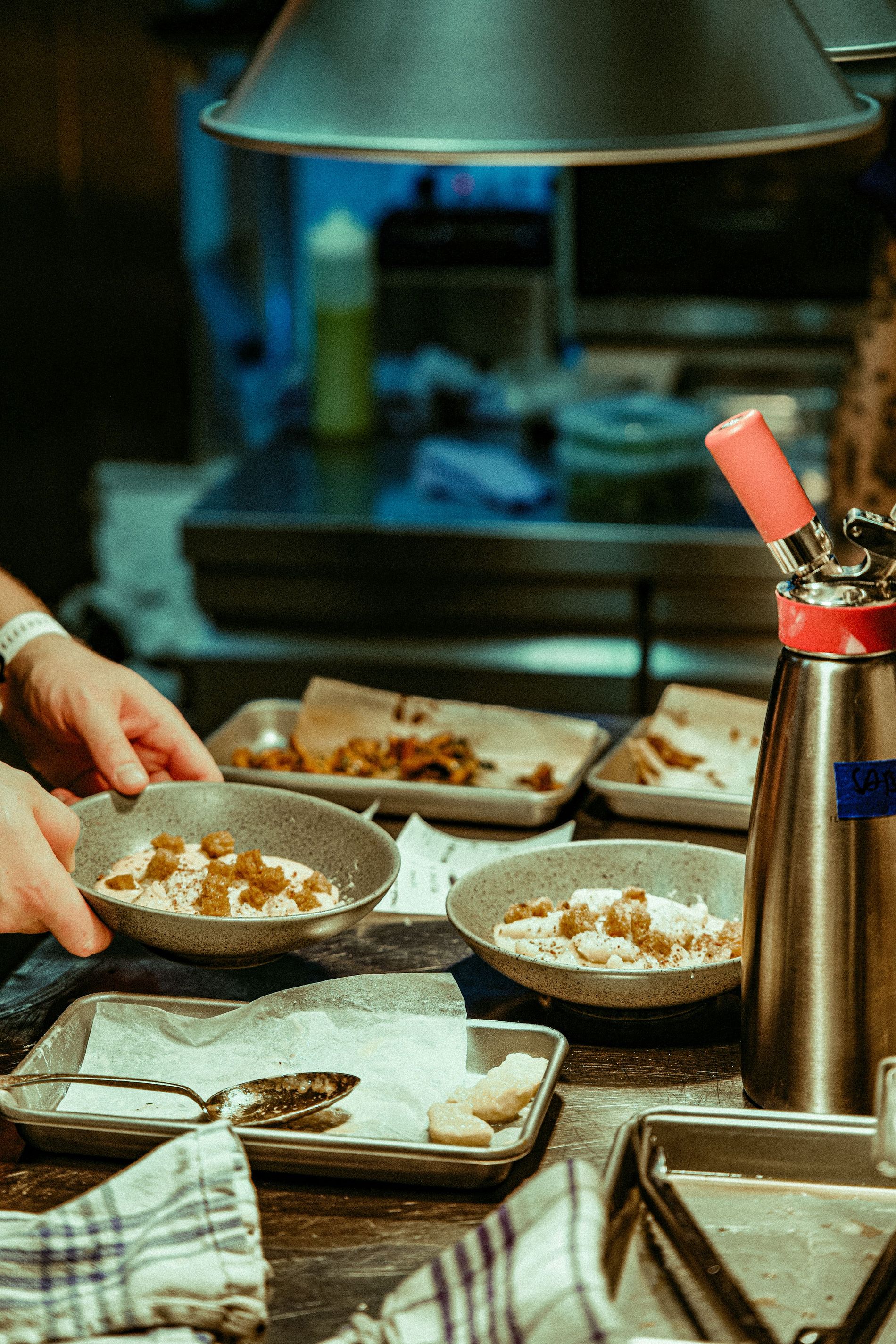 The kitchen at Oslo based restaurant Roze Gastro 