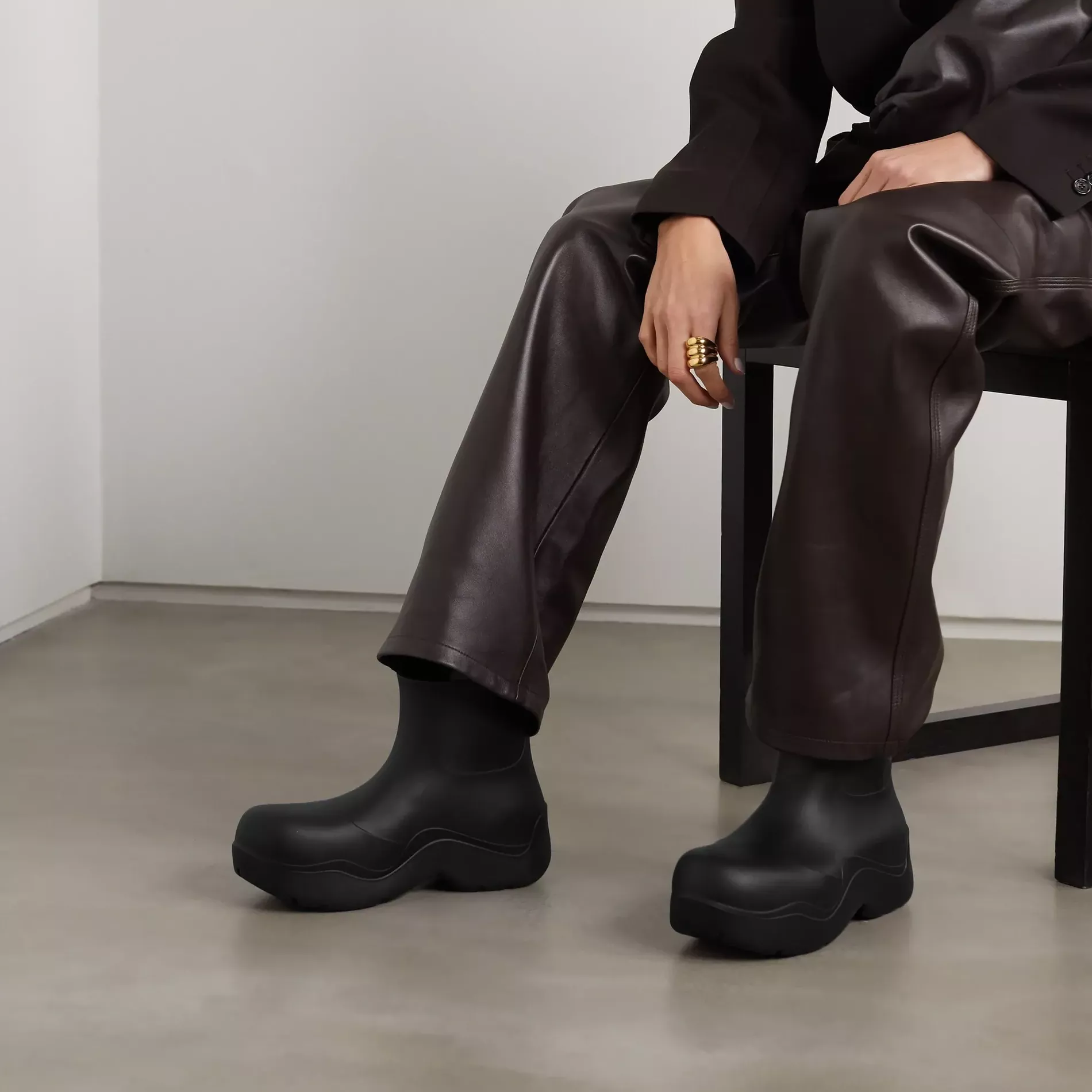 Bottega veneta Puddle Boots ブラック | labiela.com