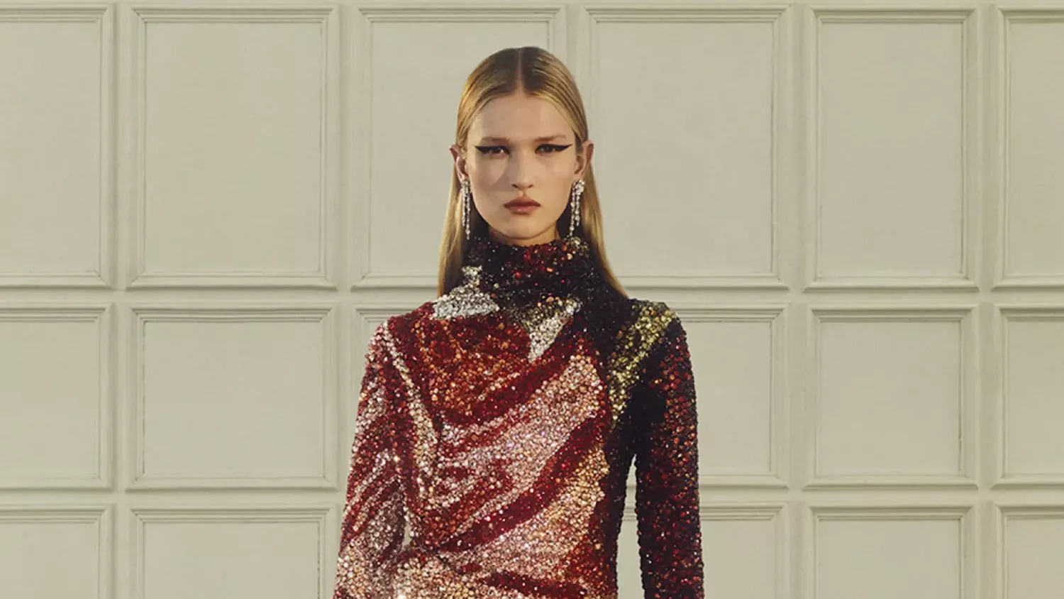 See all the looks from Alexander McQueen's resort '25 collection