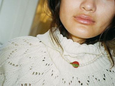 latina pearl necklace sweater pura utz