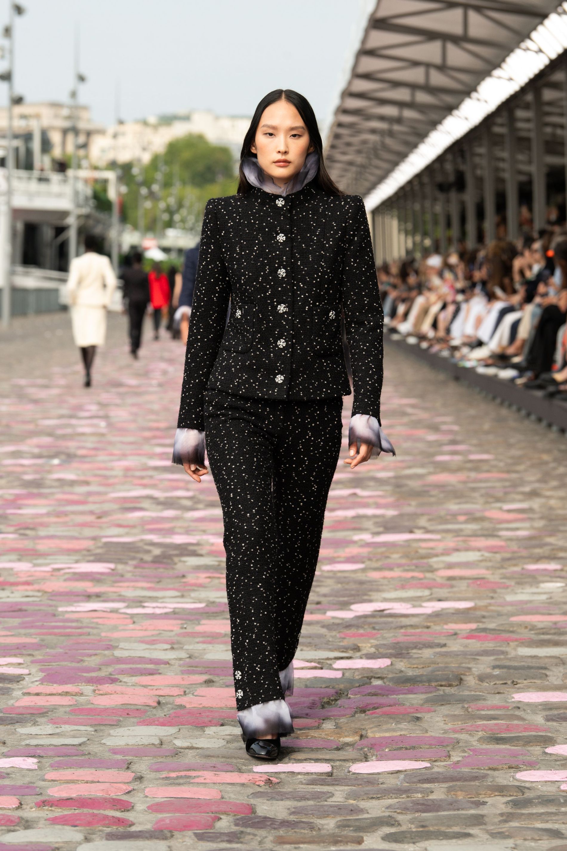 Chanel - Fall Winter 23/24 Haute Couture collection - Vogue