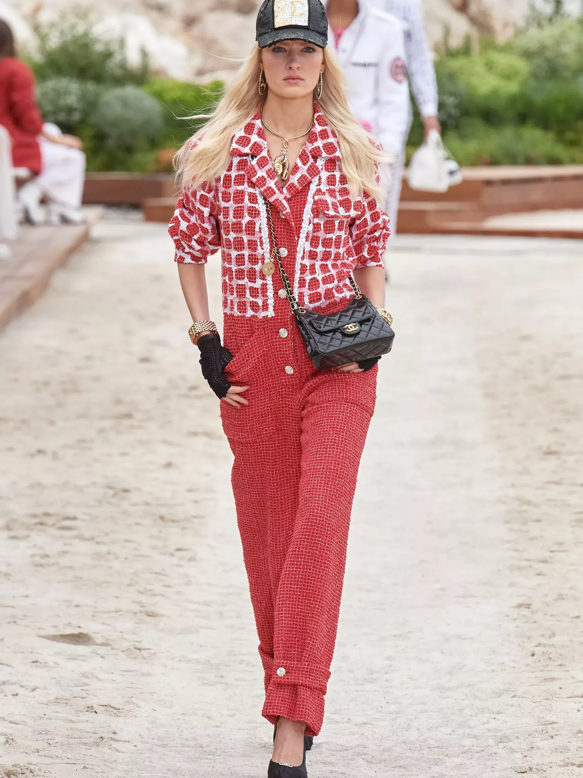 2023 Cruise Resort Collection: As soon as the tennis racket handbag debuts,  it becomes the focus of CHANEL's big show!