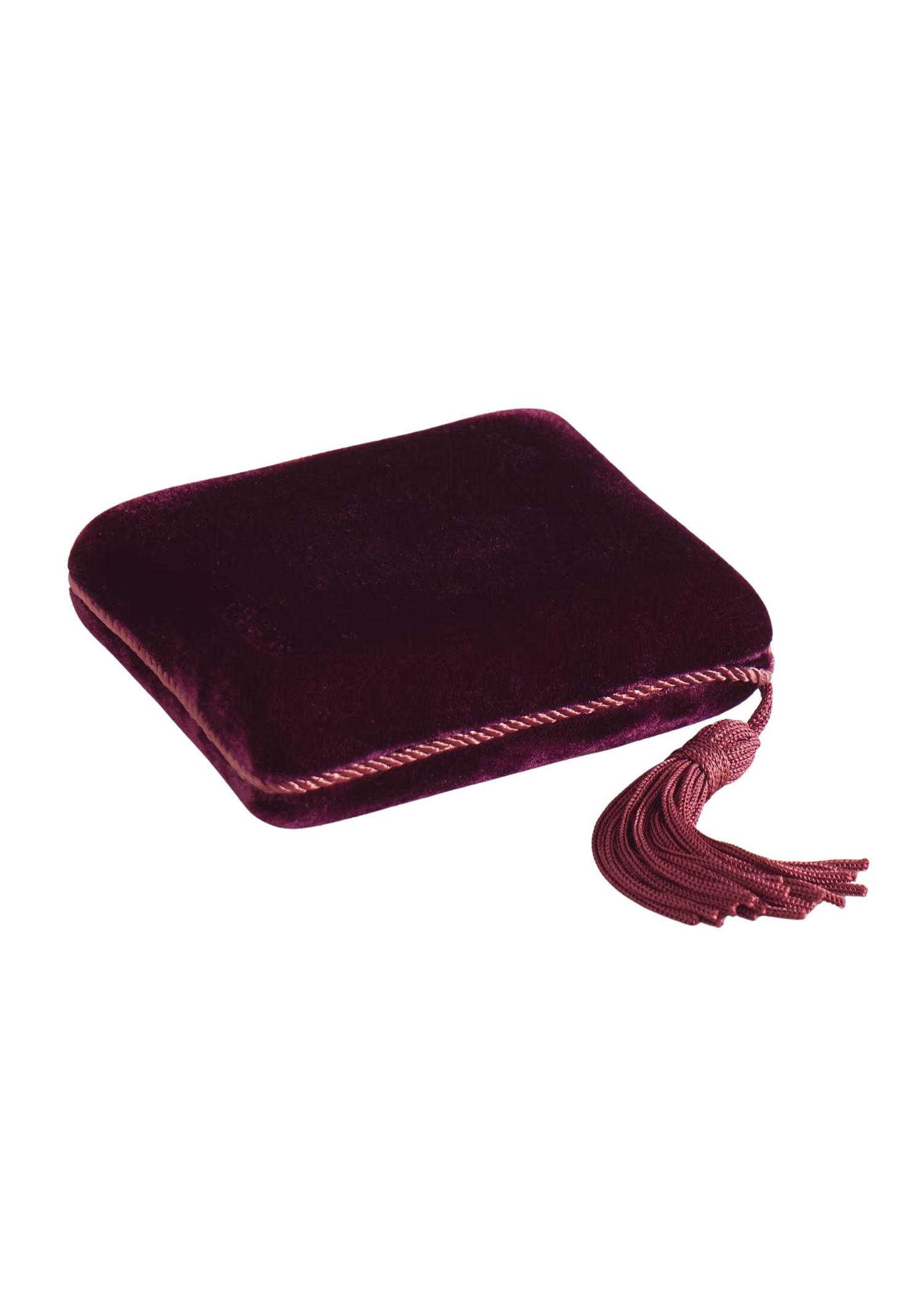 The best velvet jewellery box - Sophie Bille Brahe - On a white background