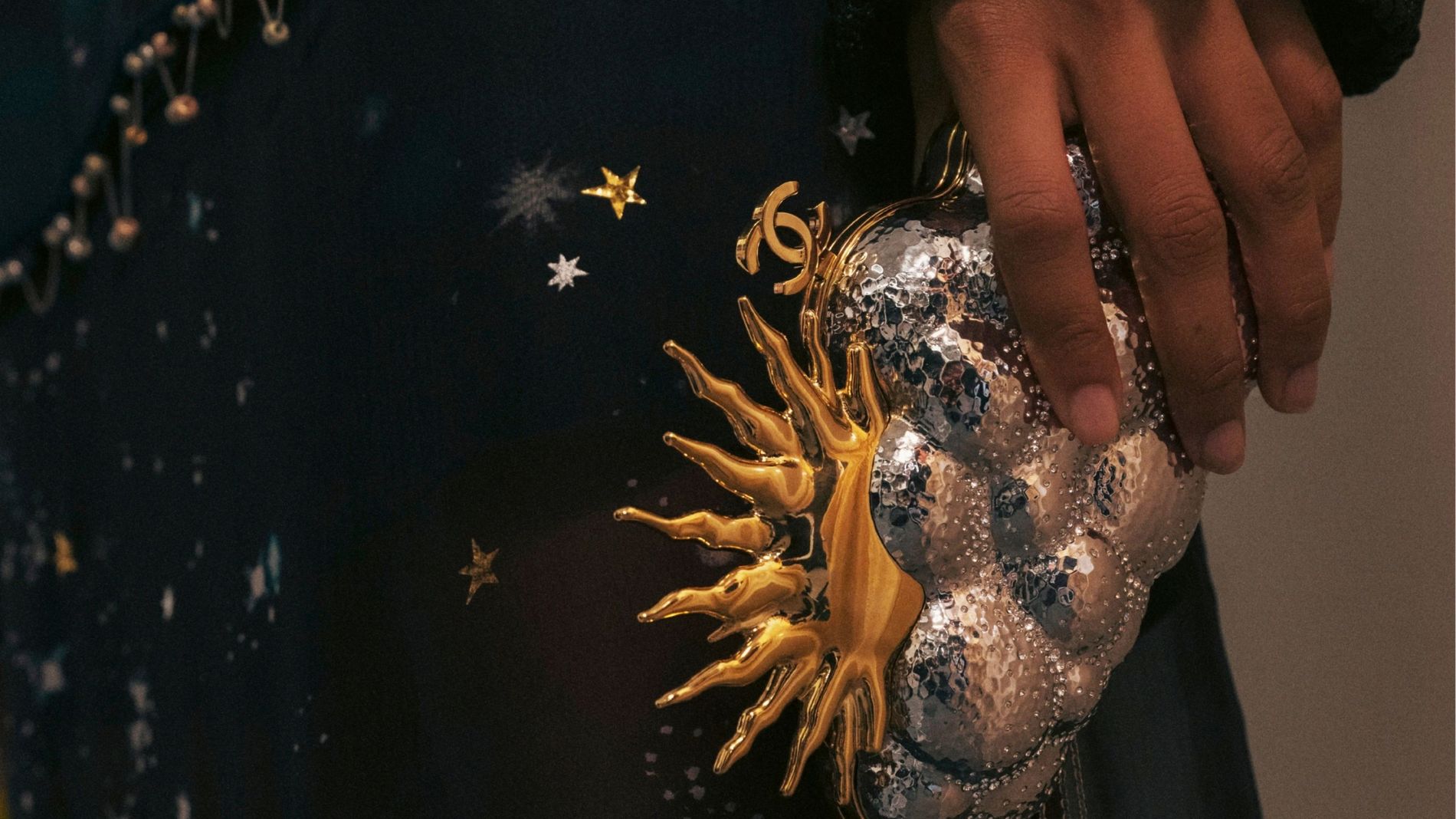 NA.mamBLEU DE CHANEL 2種類 Chanel SS27 details: Matthieu Blazy's collection up close - Vogue