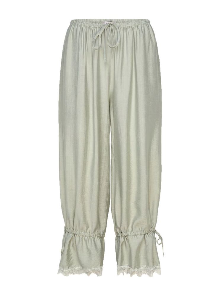 The best ballon trousers with lace trim