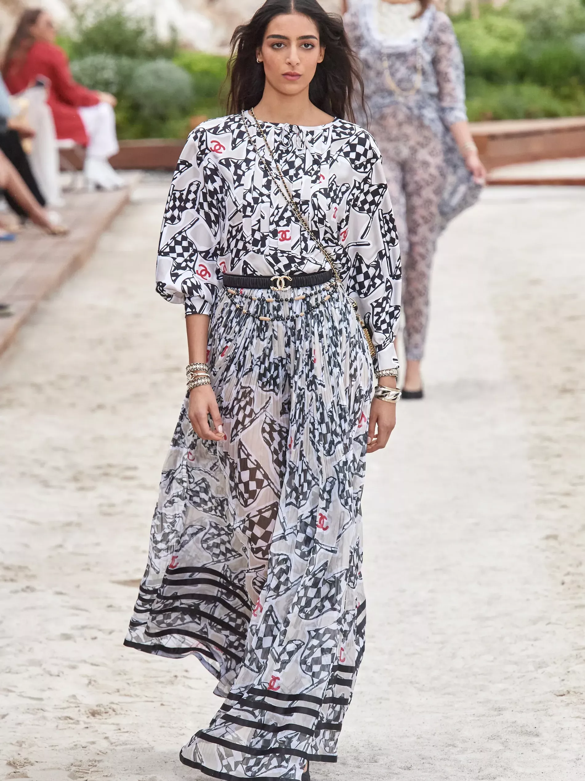 All the looks from the Chanel Cruise 2023 show - Vogue Scandinavia