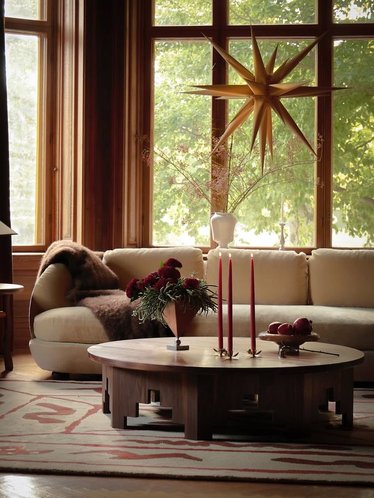 How to decorate your home for Christmas