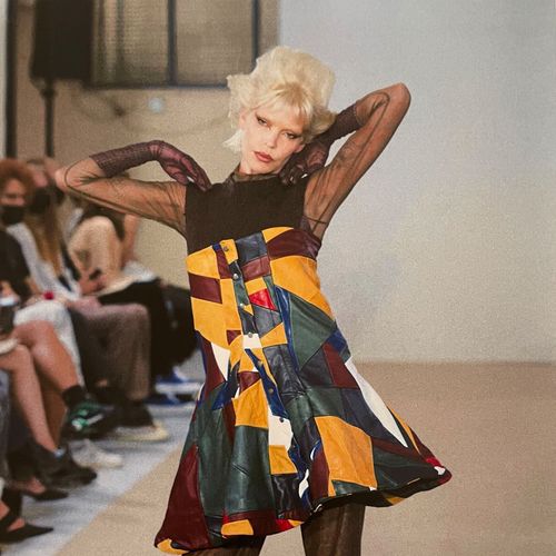 louise lyngh bjerregaard パリ　ガーター付きスカート LLB_SS_22_look_2_bb853d3bdd.jpg