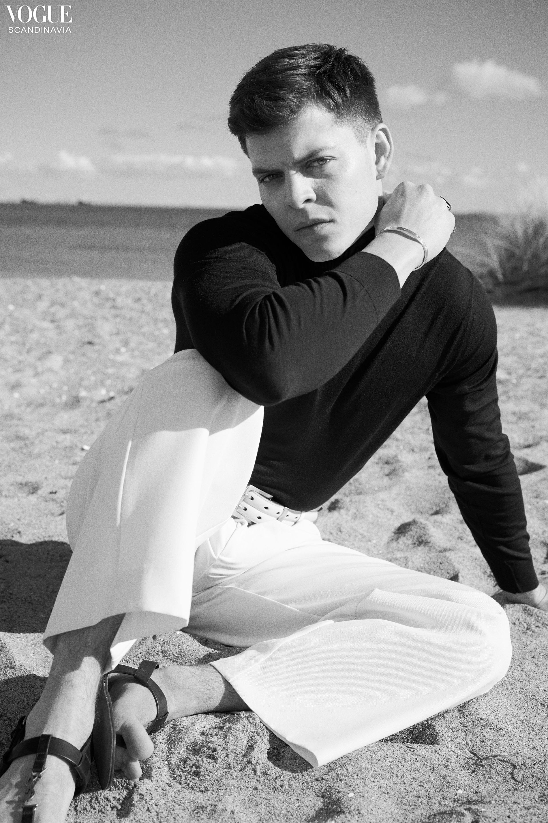 Danish Photographer and Actor Alex Høgh Andersen : r/LadyBoners