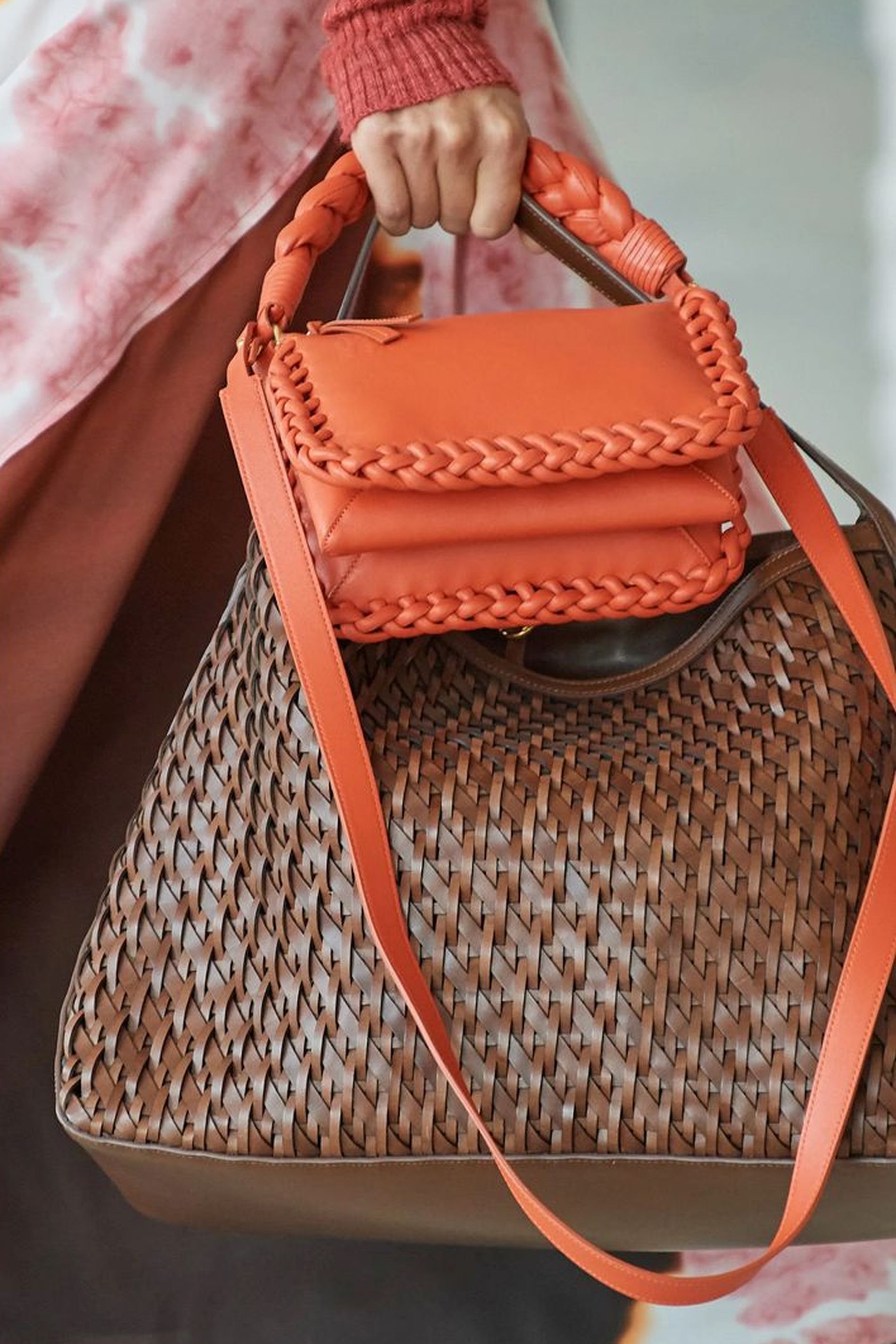 The best handbags from London fashion week, Milan Fashion Week, and Paris  Fashion Week - Vogue Scandinavia