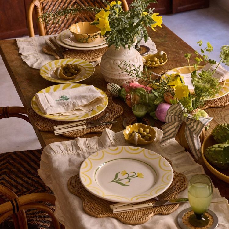 How to master a stylish Easter tablescape