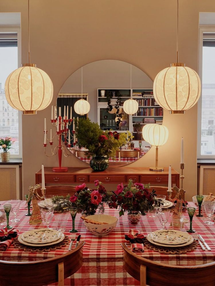 Christmas tablescape