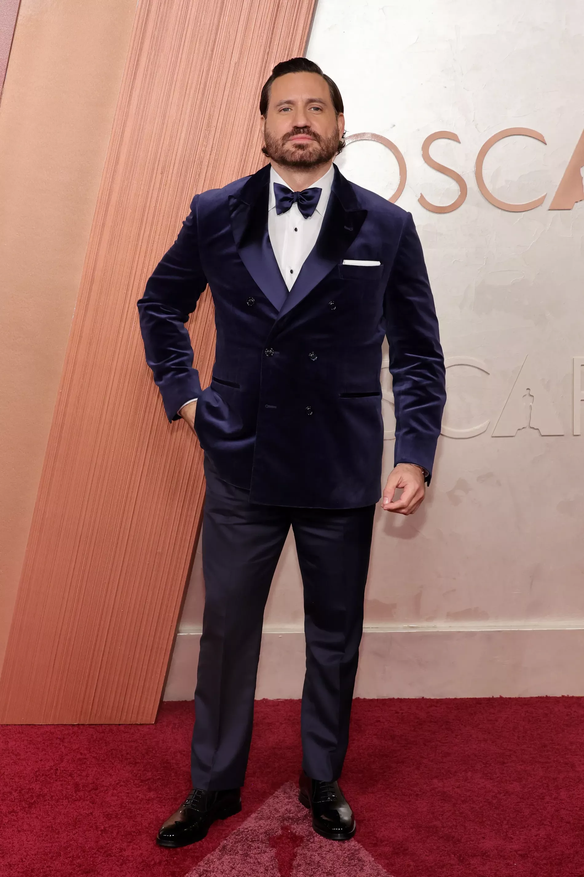 Édgar Ramírez at the 2025 Oscars