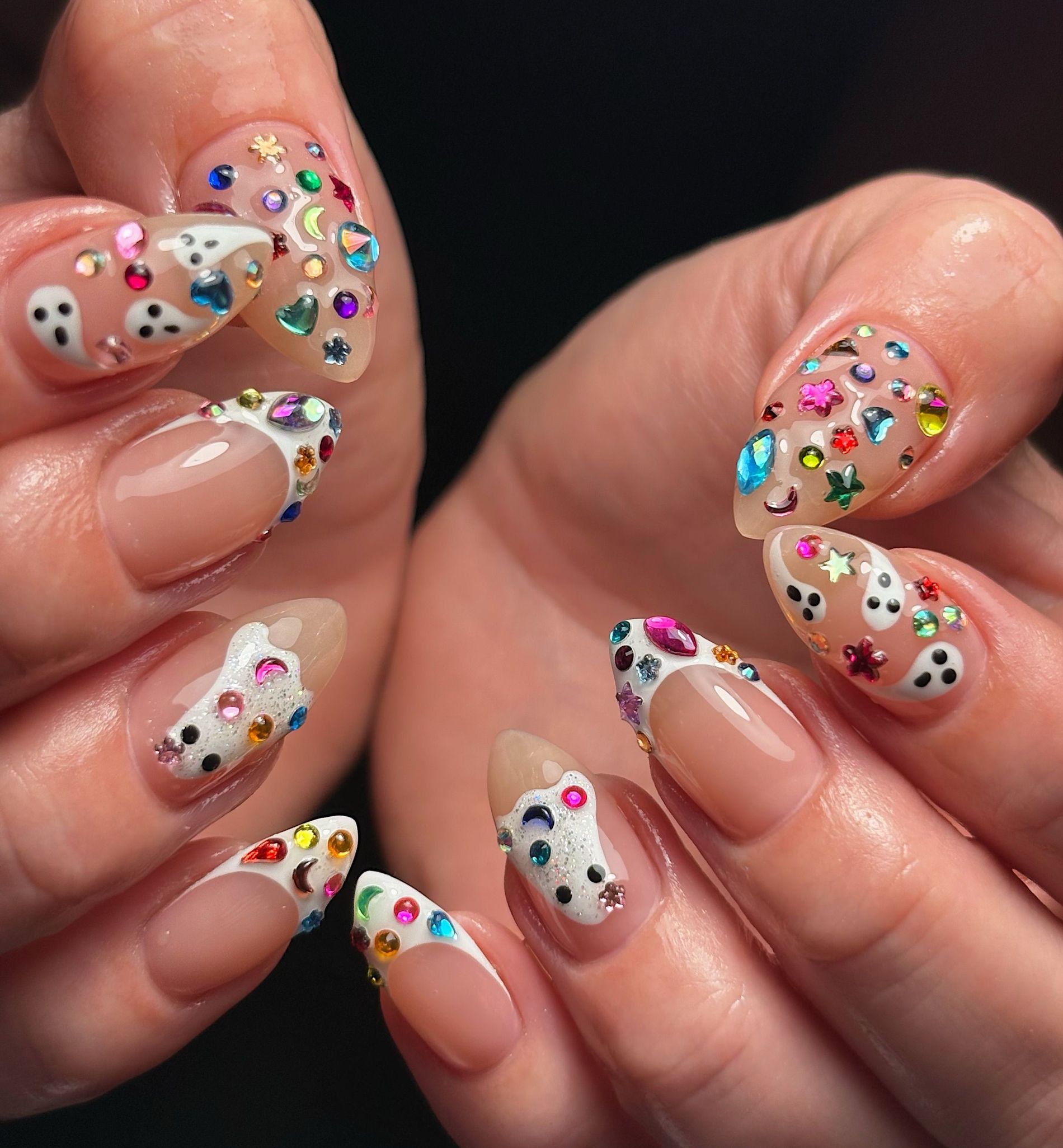 Bejewelled ghosts Halloween nail design