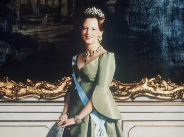 Queen Margrethe wearing some of her favourite emeralds while celebrating her 40th birthday, 16 June 1980
