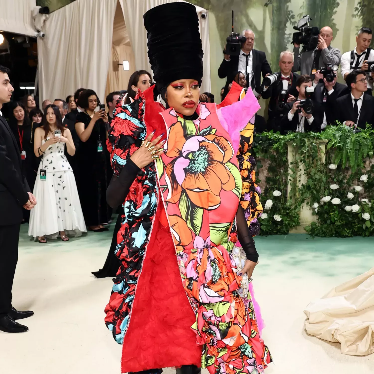 Erykah Badu in Comme des Garçons