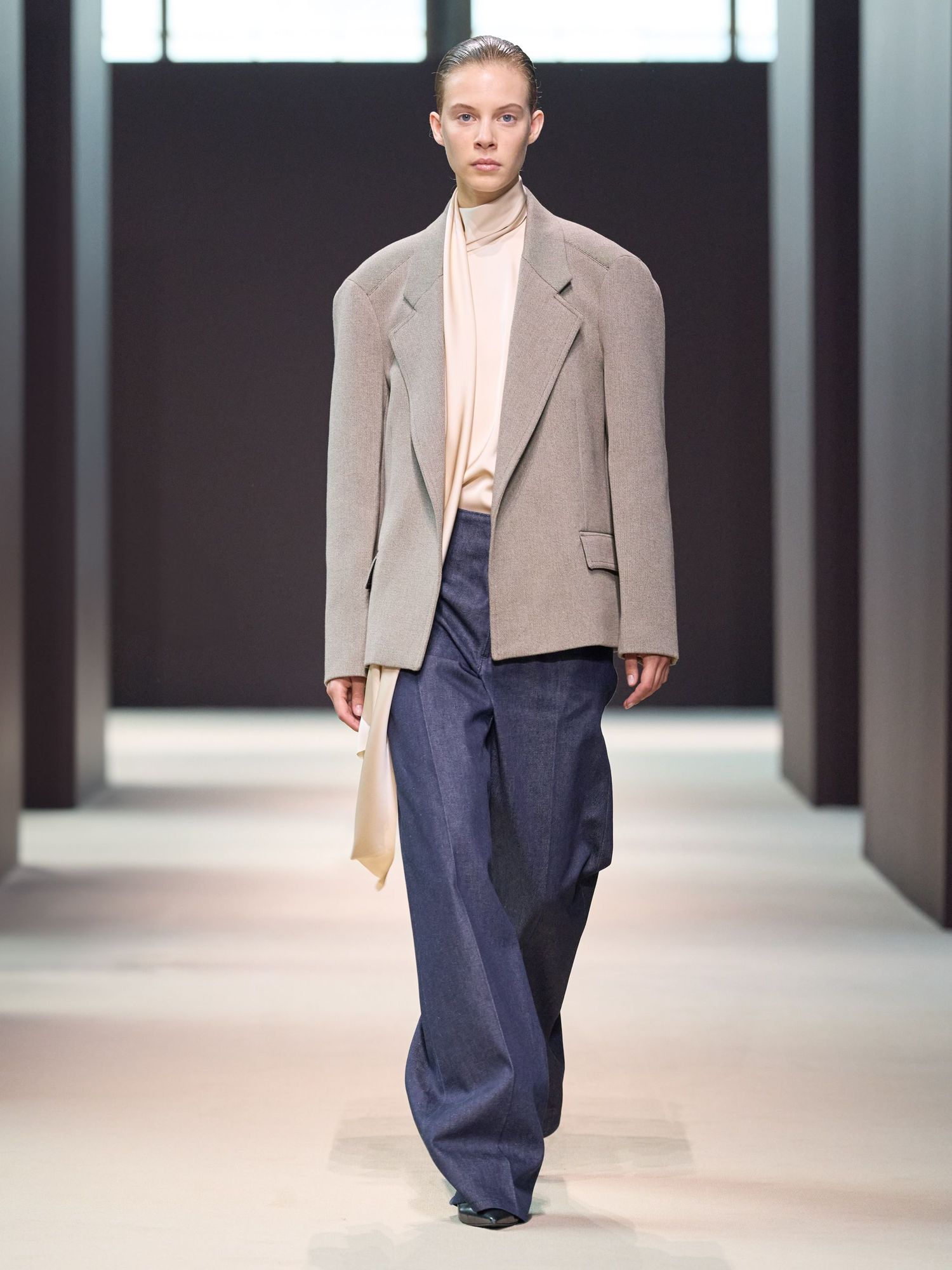 See all the looks from COS' FW24 runway show at New York Fashion Week ...