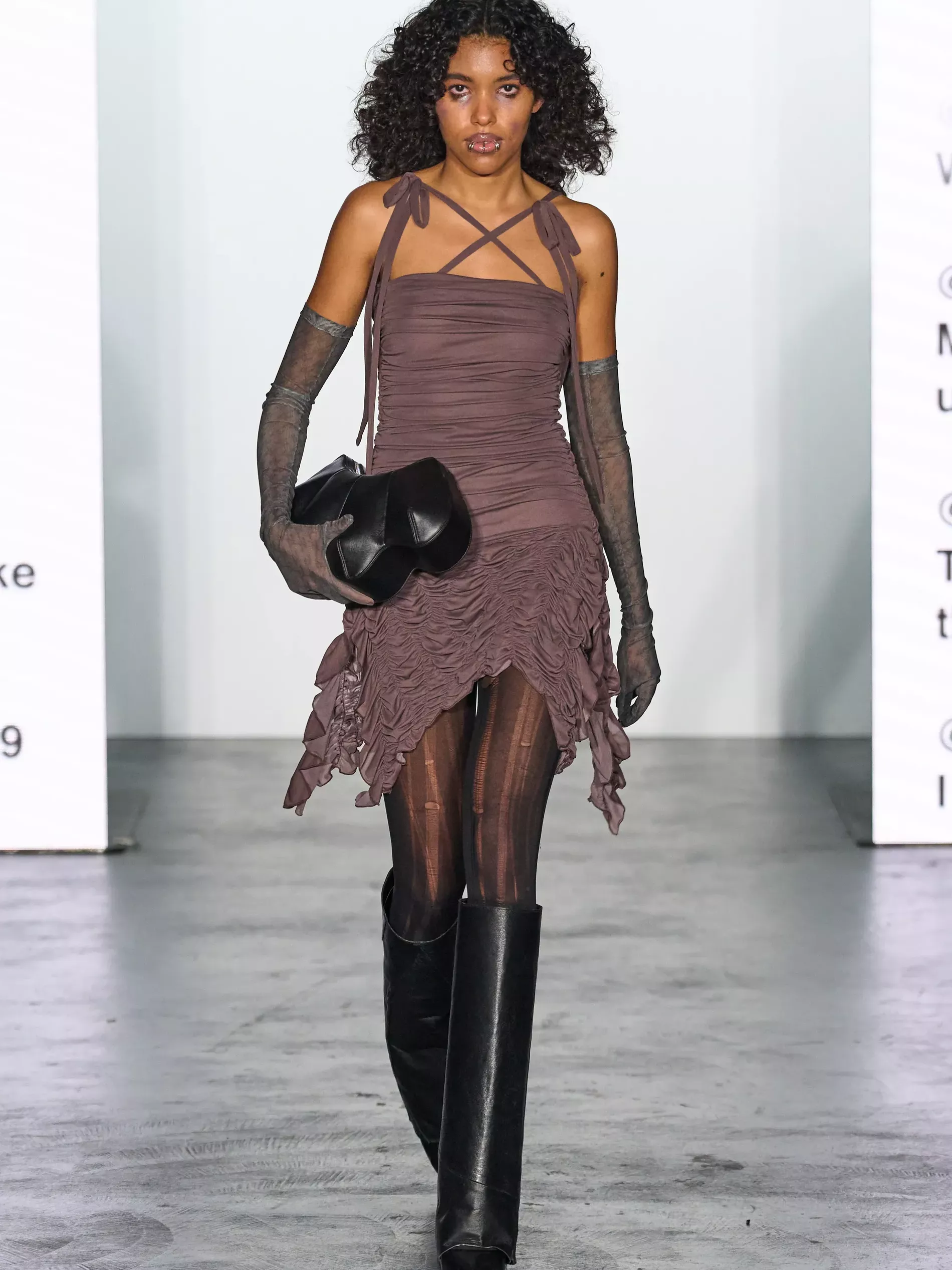 See all the looks from Avavav's FW24 runway show at Milan Fashion Week ...
