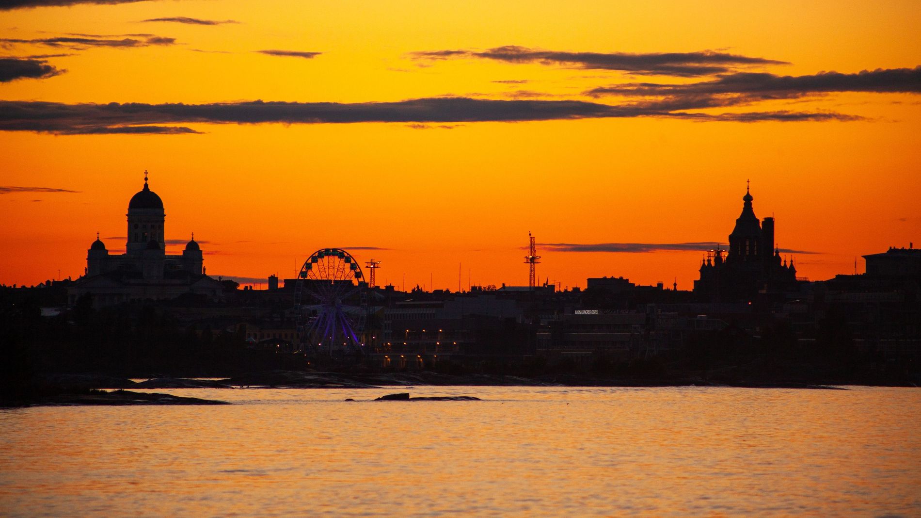 After the perfect first date spot? Here’s 6 nonbasic places to try in