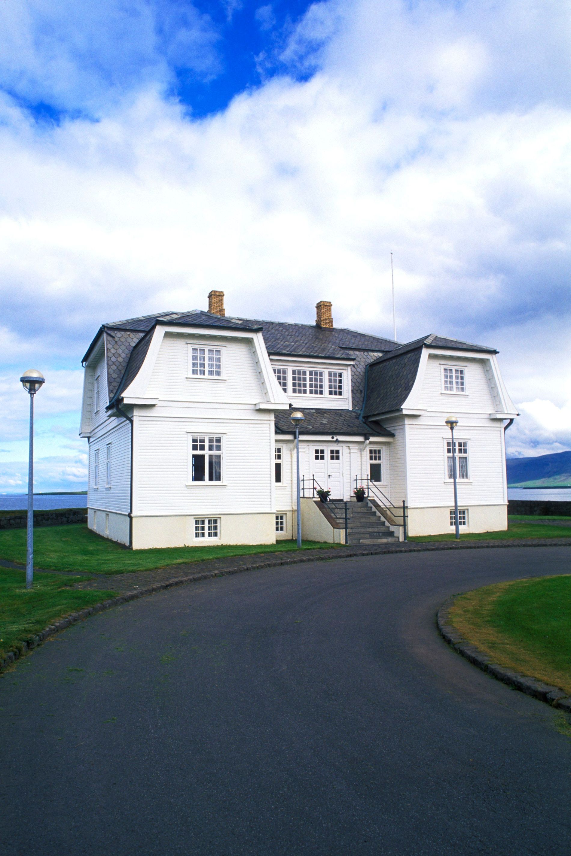 Höfði hofdi house