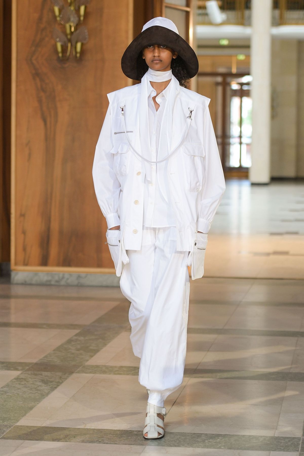 【Mark Kenly Domino Tan】 Jonelle Jacket MKDT_SS_22_look_1_4e20585146.jpg