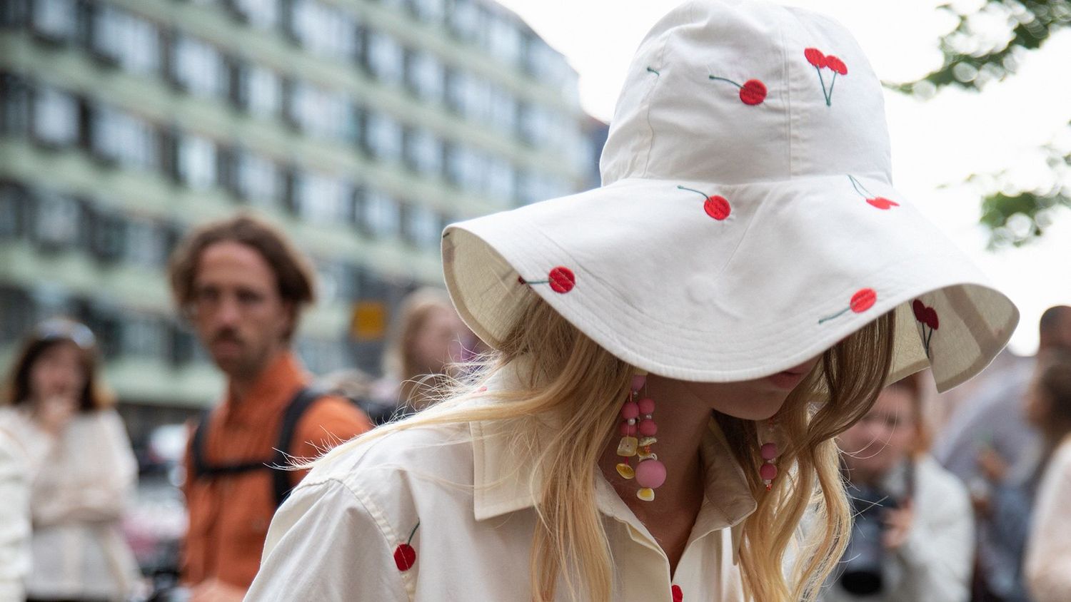 10 must-have rain hats to avoid sudden showers this season - Vogue